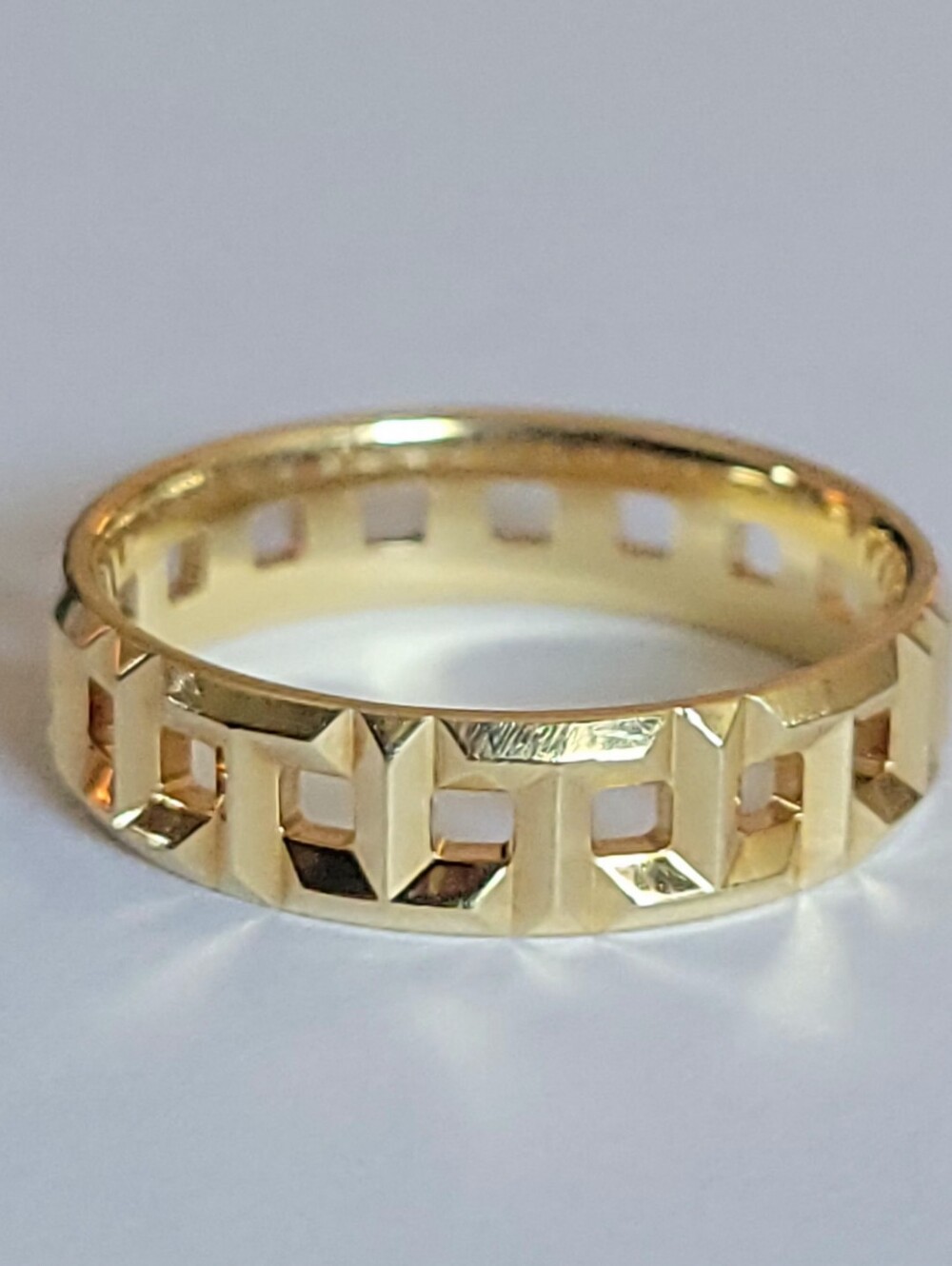 Genuine TIFFANY & Co. Solid 18k Gold T RING - Picture 4 of 13